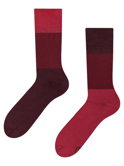 warm-socks-maroon-tri-color-okt-b4/b4651321fdf6dfe0e7aaa02d9f96bce2884a6d02