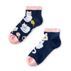 Lustige Knöchelsocken für Kinder Verspieltes Kätzchen