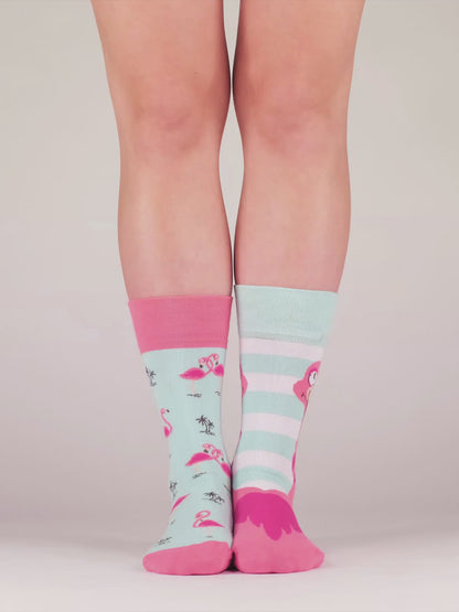 Lustige Socken Verwickelter Flamingo